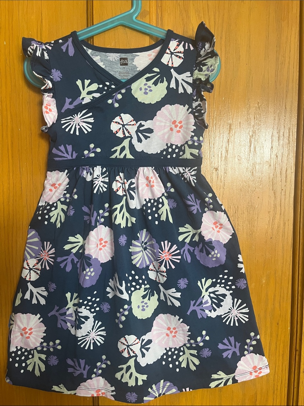 Tea Collection Size 6 Navy Floral Girls Dress with Ruffle Sleeves